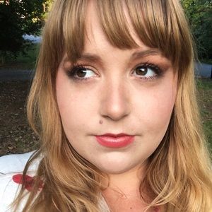 Meet your Posher, Ally